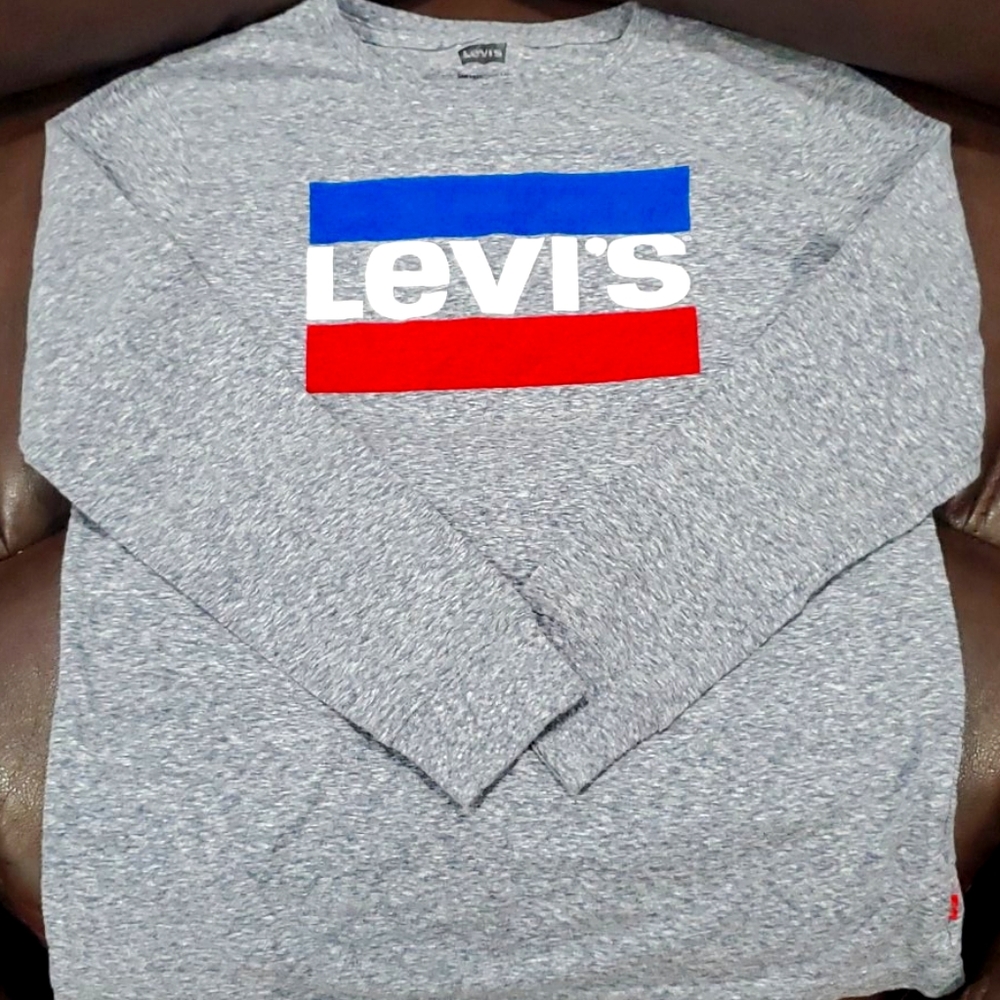Boys xl Levi's long sleeve shirt like new